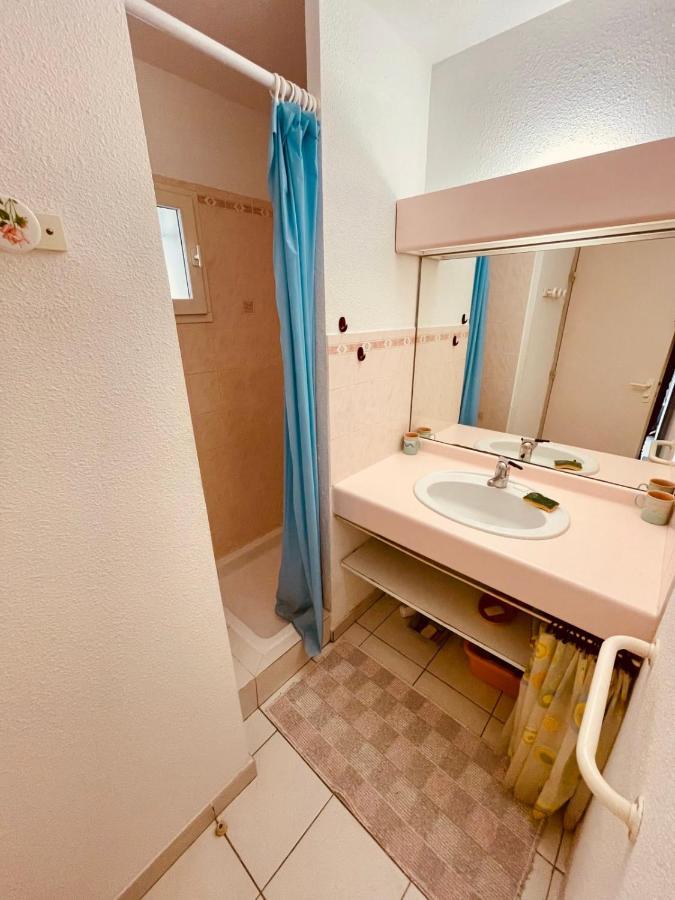 Spacieux Deux pièces en front de mer pour 4 personnes Saint-Raphaël Extérieur photo